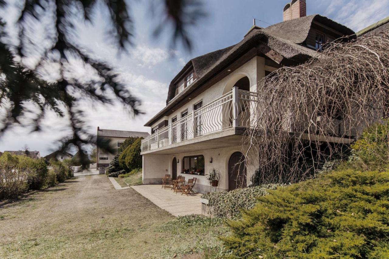 מורביש אם סי Ferienhaus Schilfvilla מראה חיצוני תמונה